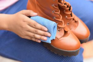 Cuci tas bogor - 5 Tips Untuk Menjaga Sepatu Kulit Agar Tetap Sehat Dan Elastis