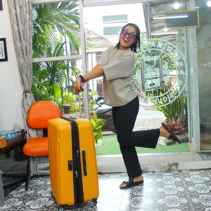 Cek Kondisi Koper Sebelum Berangkat, Solusi Reparasi di Setrika Areng